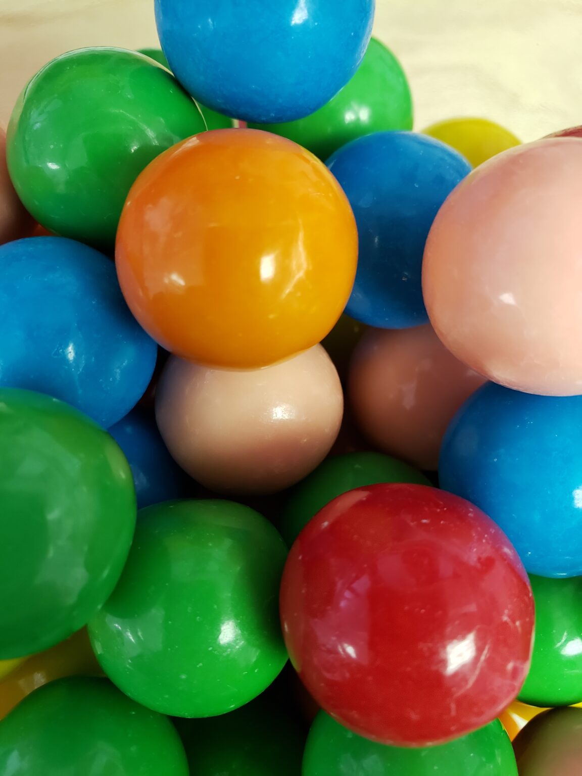 BULK Gumballs 1″ Crowsnest Candy Company